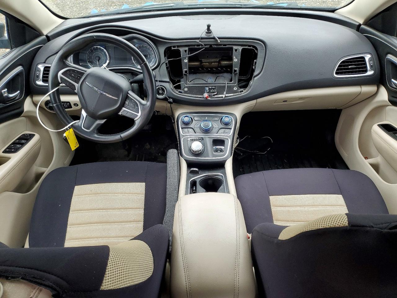 2015 CHRYSLER 200 LIMITED photo 8
