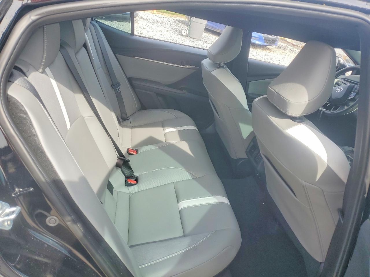 2026 TOYOTA CAMRY SE photo 28
