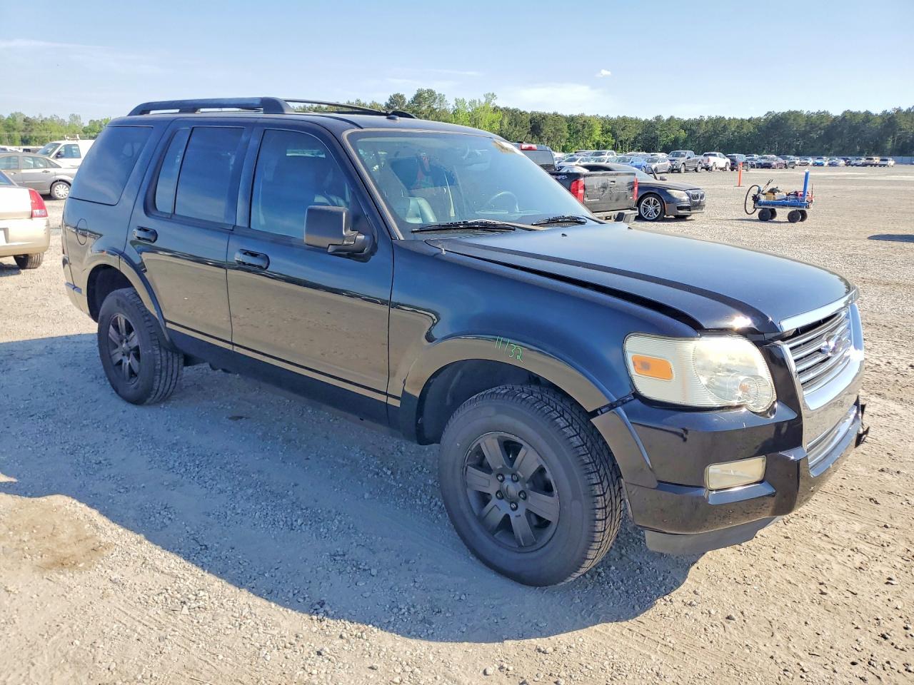 2010 FORD EXPLORER XLT photo 4