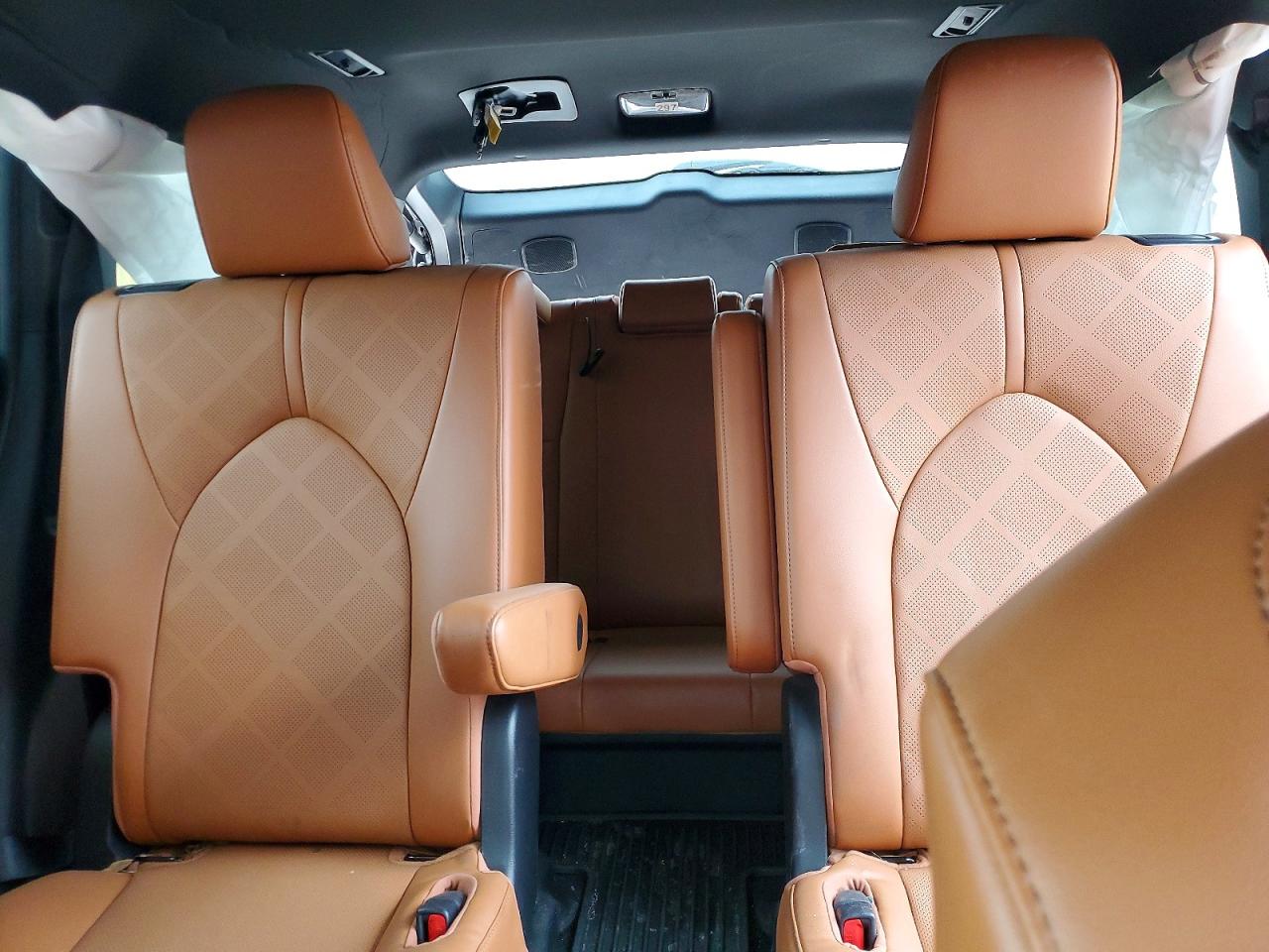 2023 TOYOTA HIGHLANDER PLATINUM photo 28