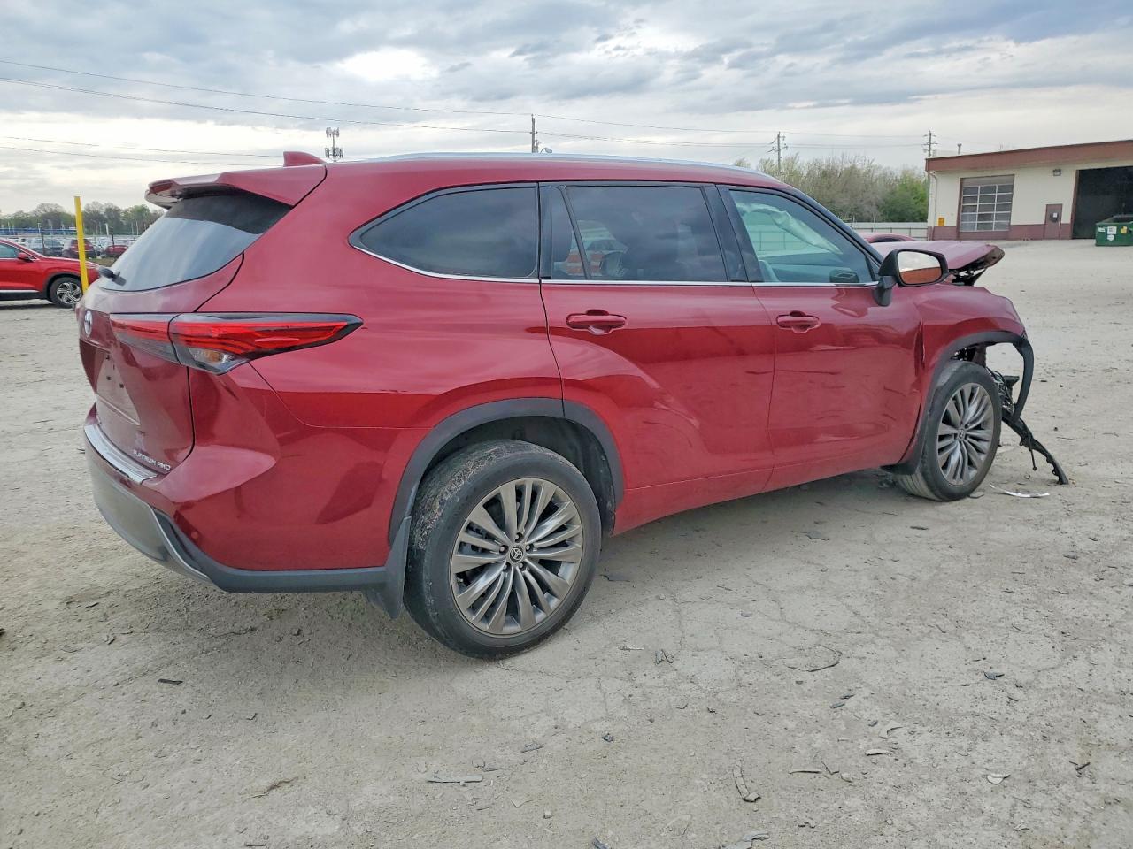 2023 TOYOTA HIGHLANDER PLATINUM photo 7