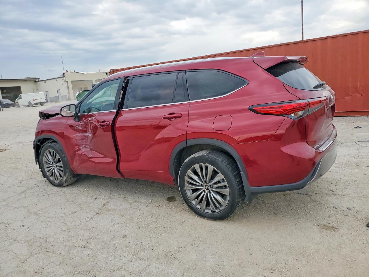 2023 TOYOTA HIGHLANDER PLATINUM photo 4