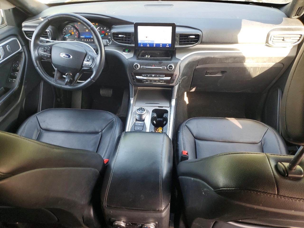 2020 FORD EXPLORER XLT photo 15