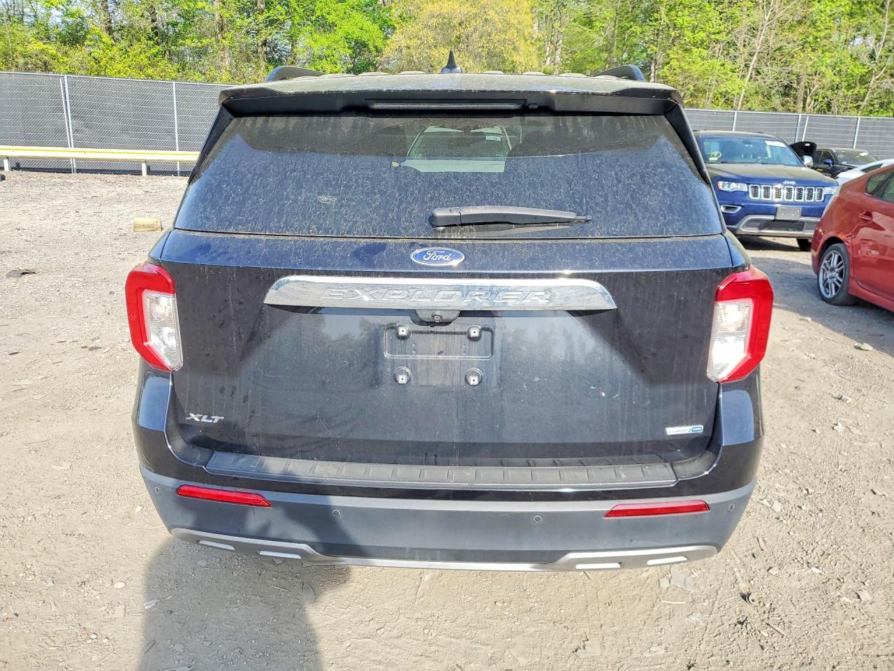 2020 FORD EXPLORER XLT photo 11