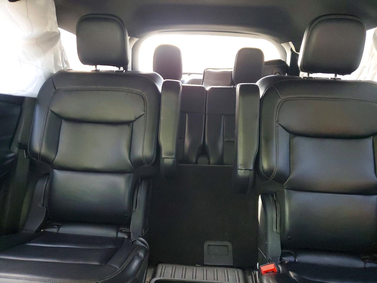 2020 FORD EXPLORER XLT photo 19