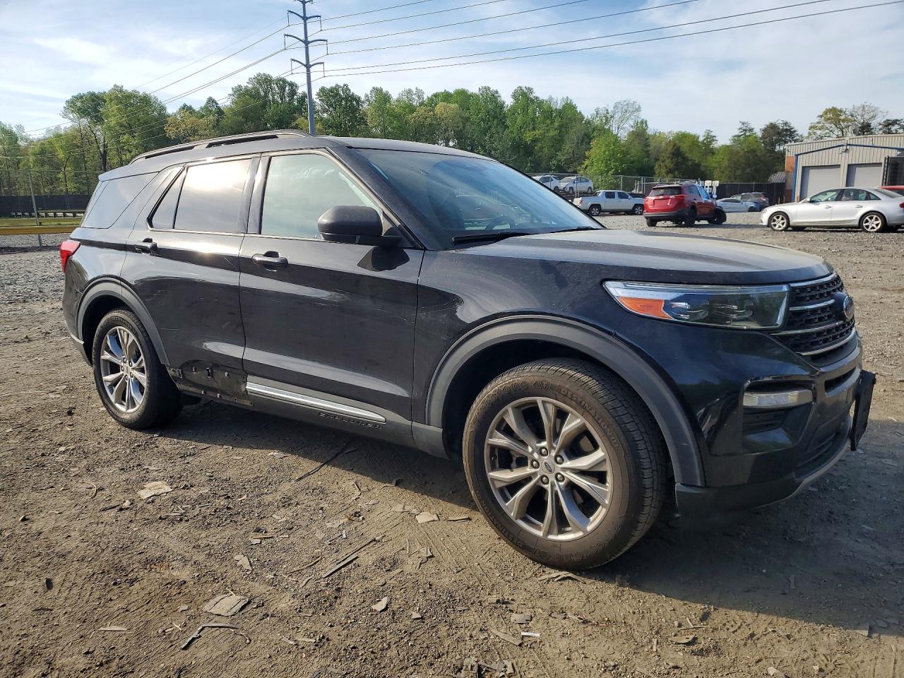 2020 FORD EXPLORER XLT photo 7