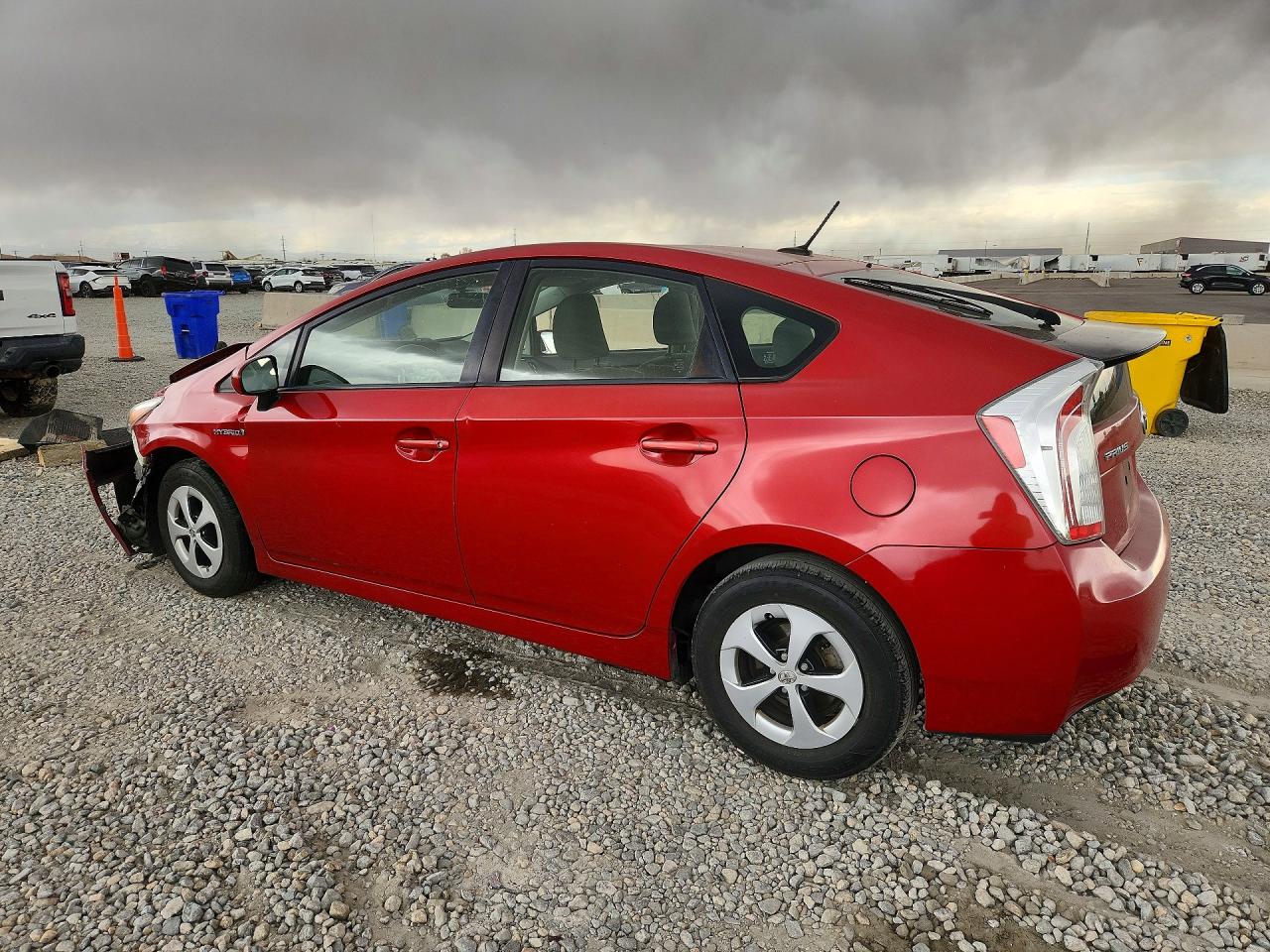 2013 TOYOTA PRIUS THREE photo 3