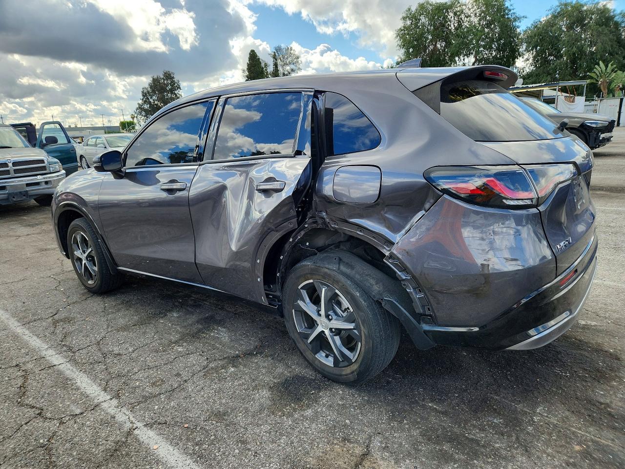 2024 HONDA HR-V EXL photo 3