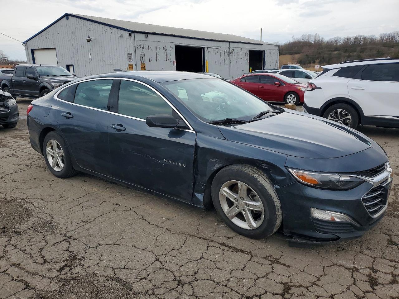 2020 CHEVROLET MALIBU LS photo 4