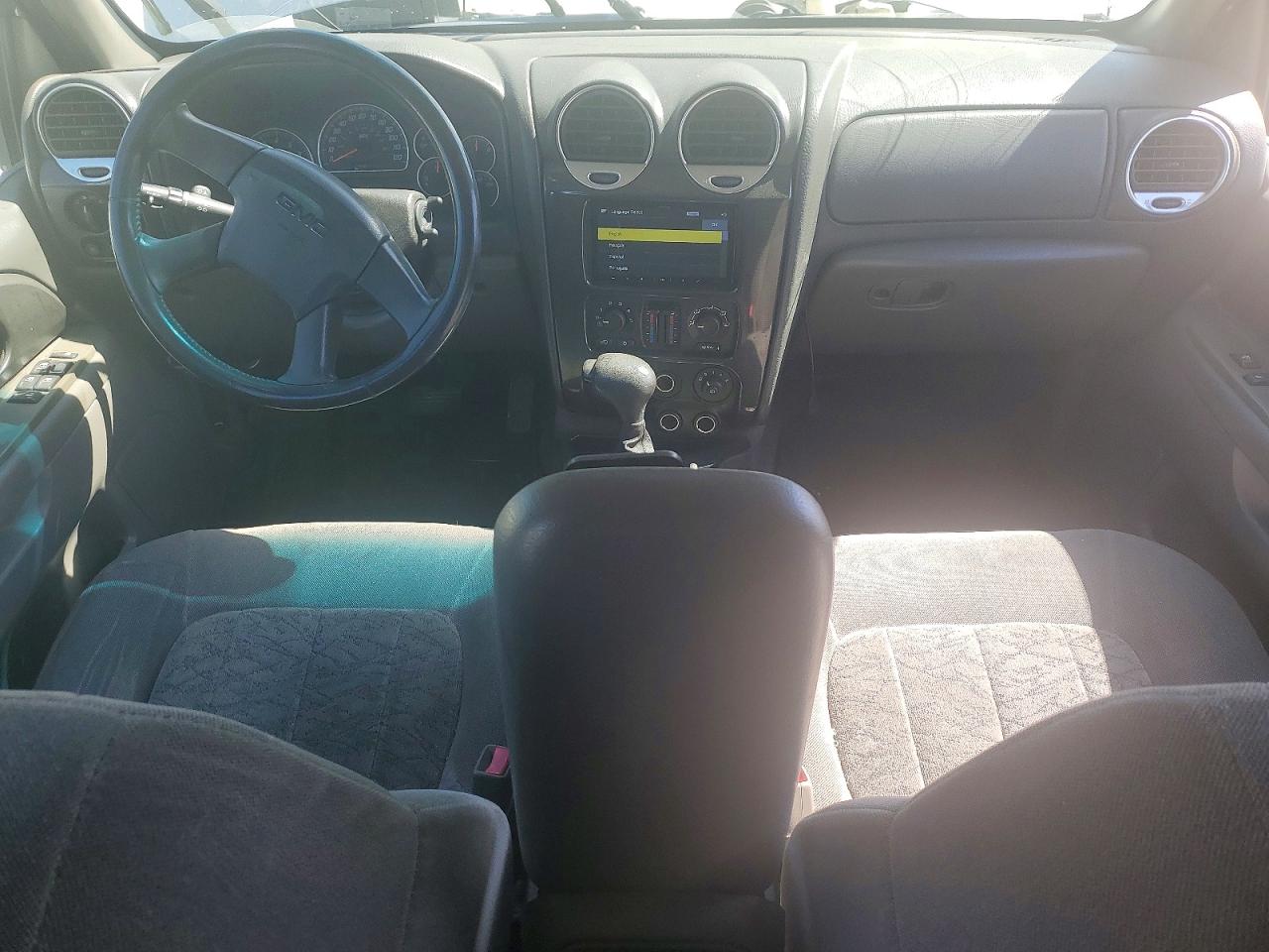 2003 GMC ENVOY photo 8