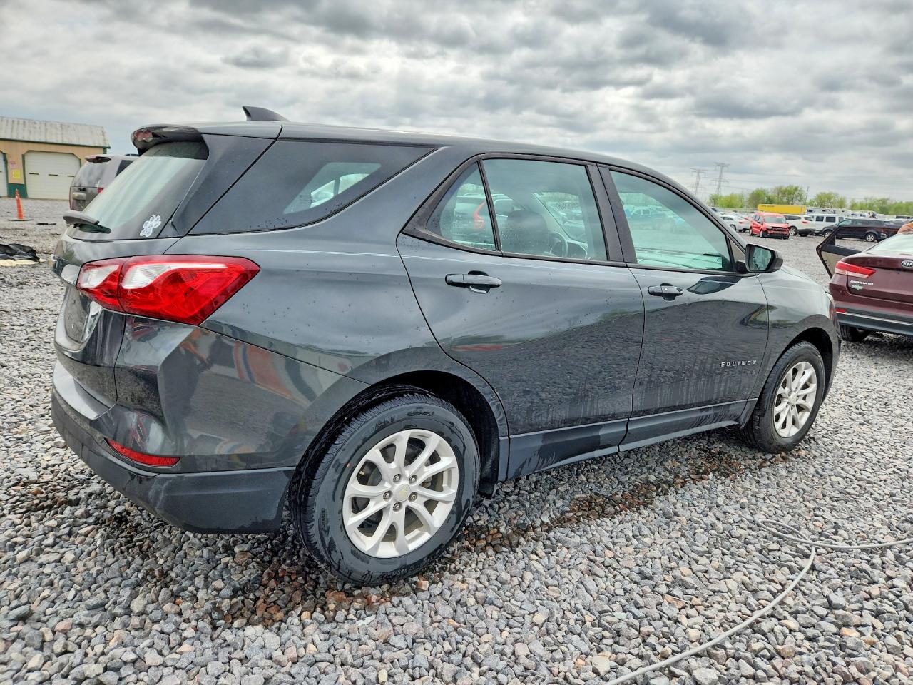2020 CHEVROLET EQUINOX LS photo 3