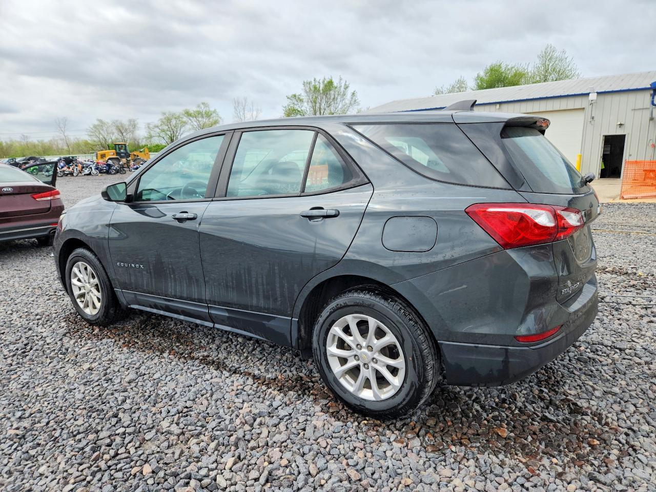 2020 CHEVROLET EQUINOX LS photo 2