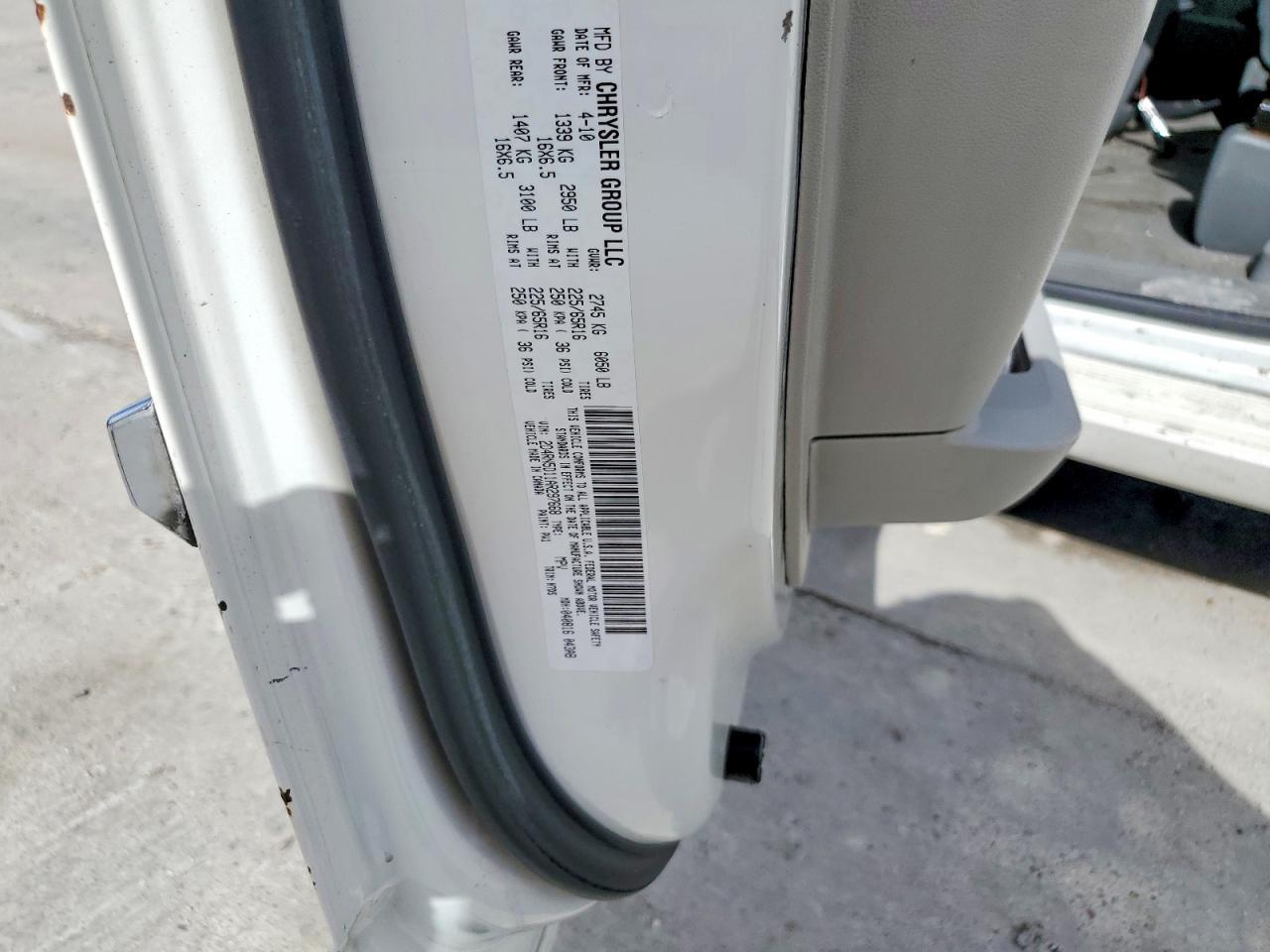 2010 DODGE GRAND CARAVAN SXT photo 34