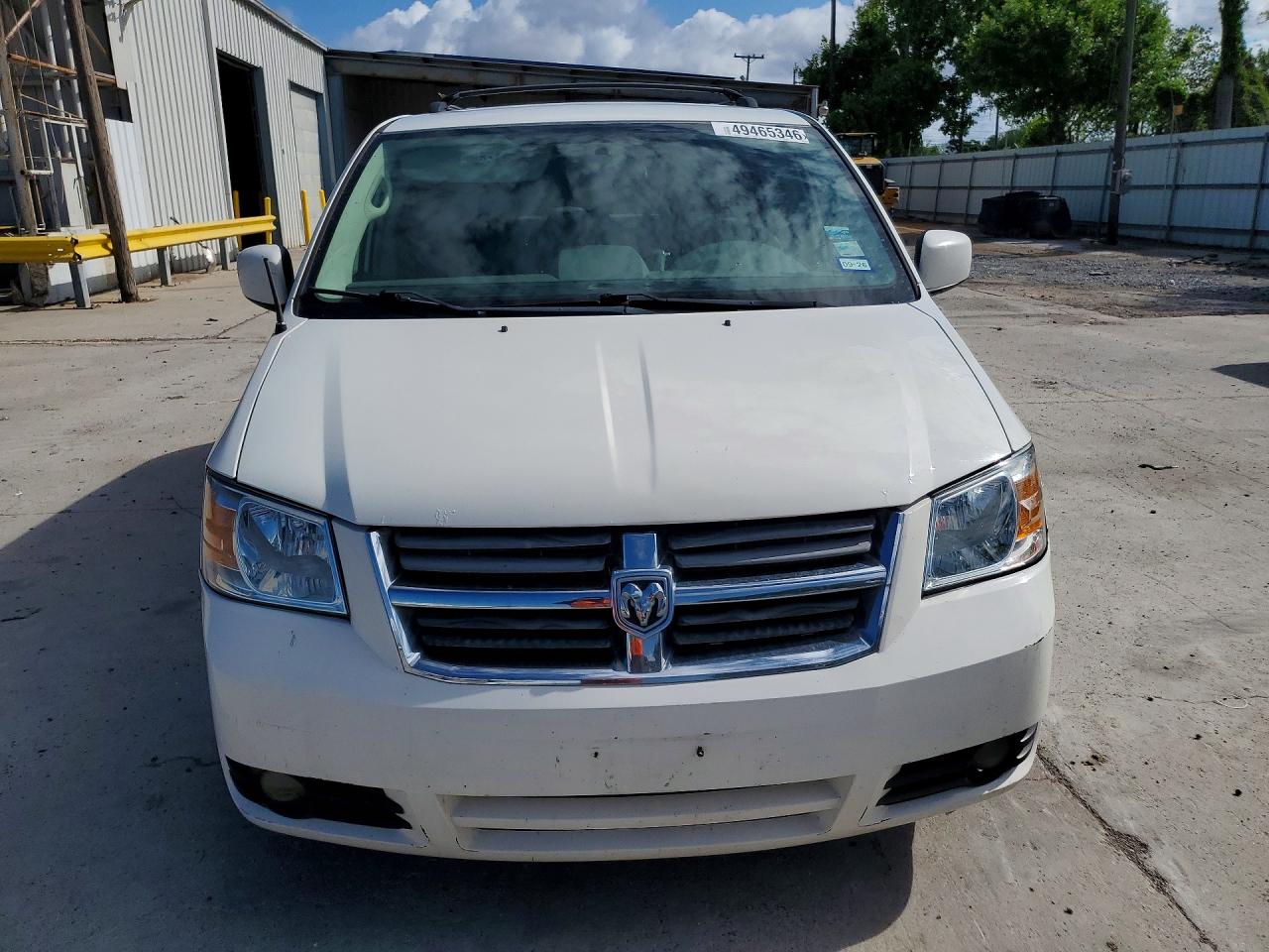 2010 DODGE GRAND CARAVAN SXT photo 13