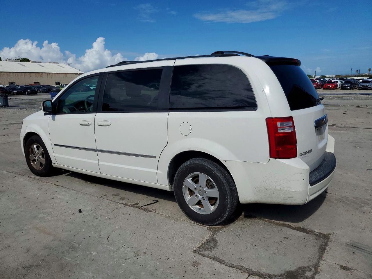 2010 DODGE GRAND CARAVAN SXT photo 4