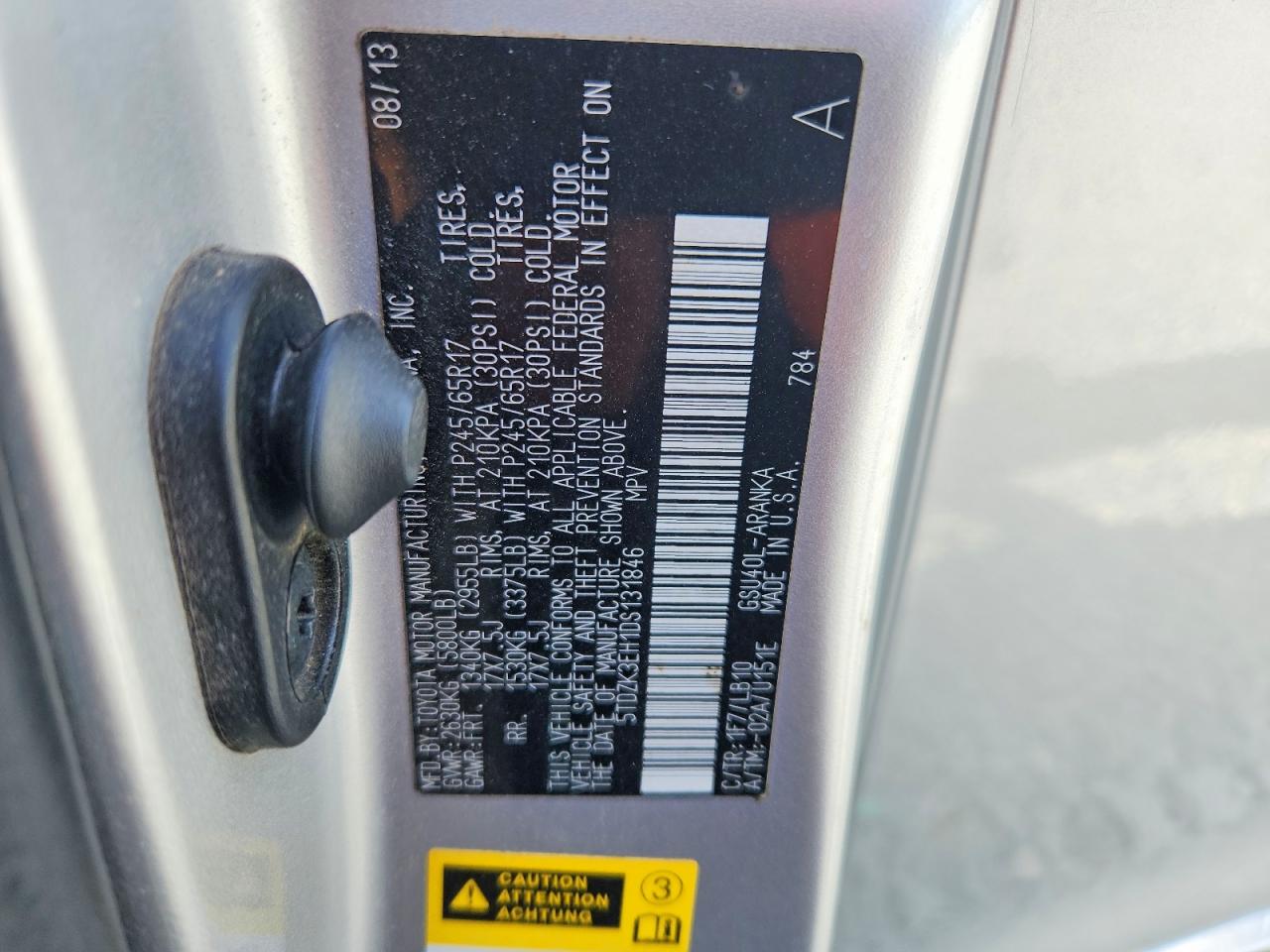 2013 TOYOTA HIGHLANDER SE photo 37