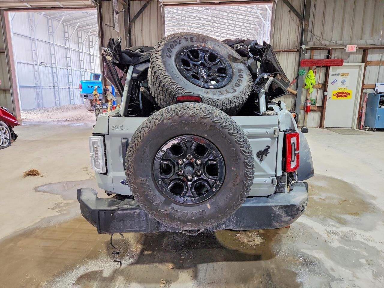 2023 FORD BRONCO BASE photo 11