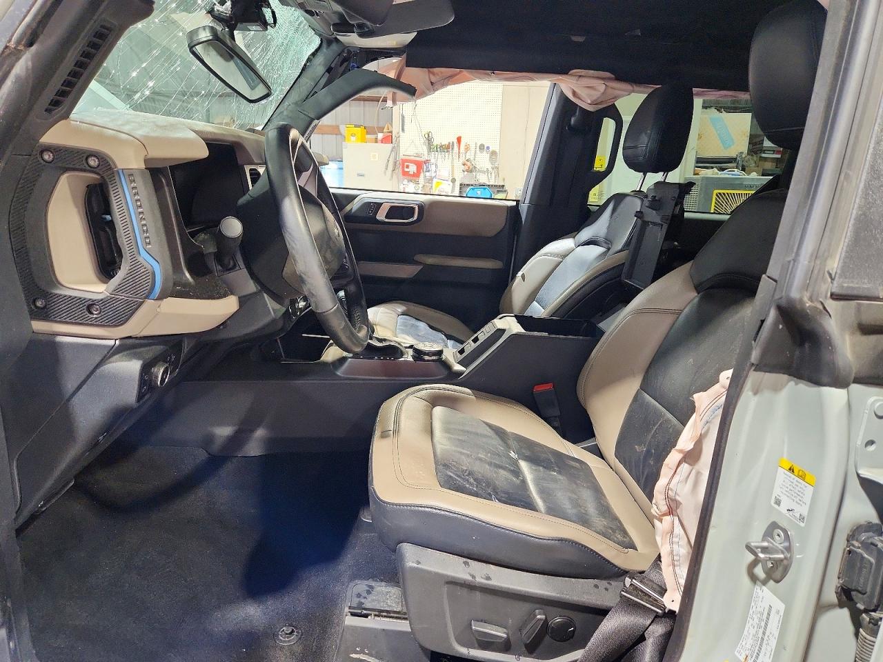 2023 FORD BRONCO BASE photo 13