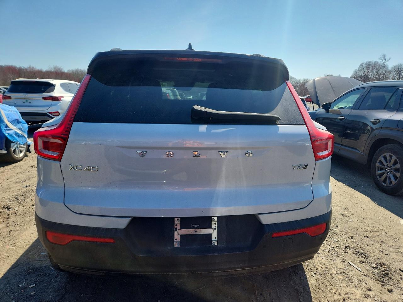 2021 VOLVO XC40 T5 R-DESIGN photo 11