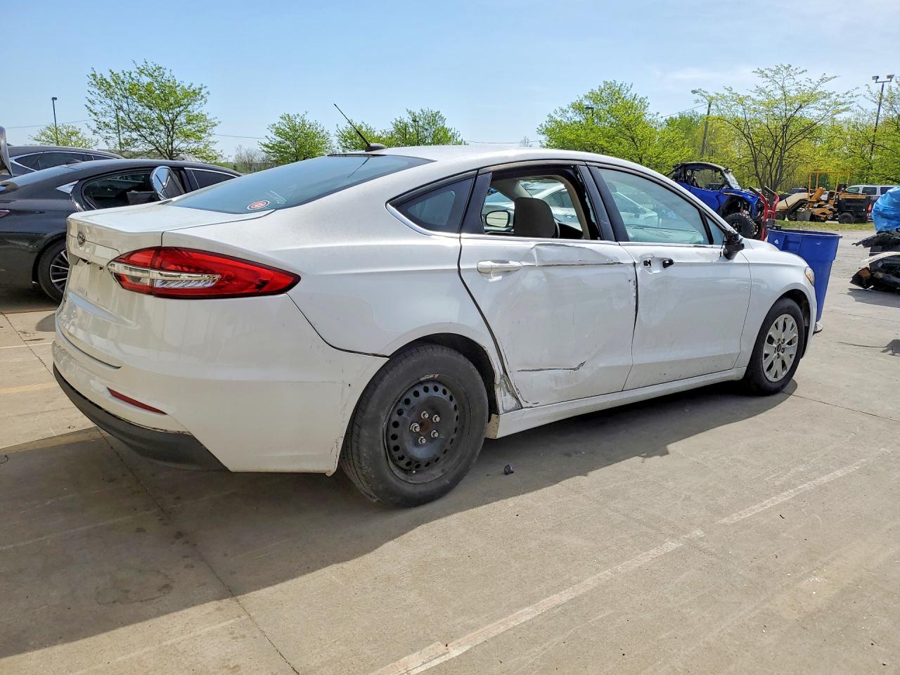 2019 FORD FUSION S photo 5