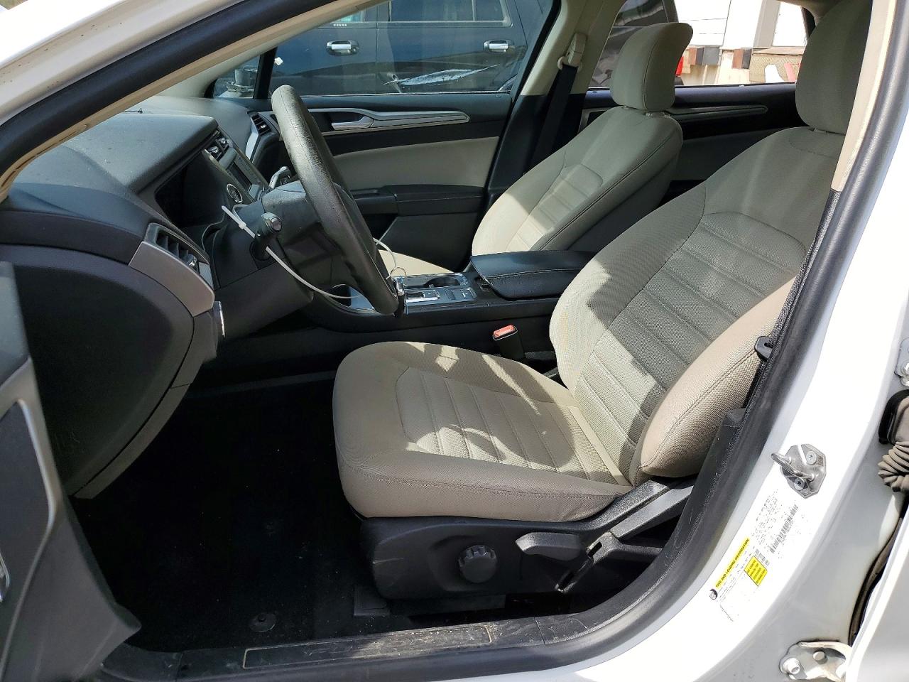 2019 FORD FUSION S photo 13