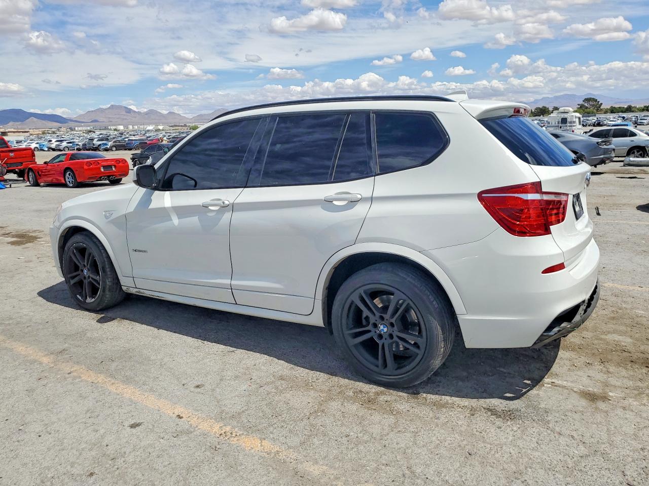 2013 BMW X3 XDRIVE28I photo 3