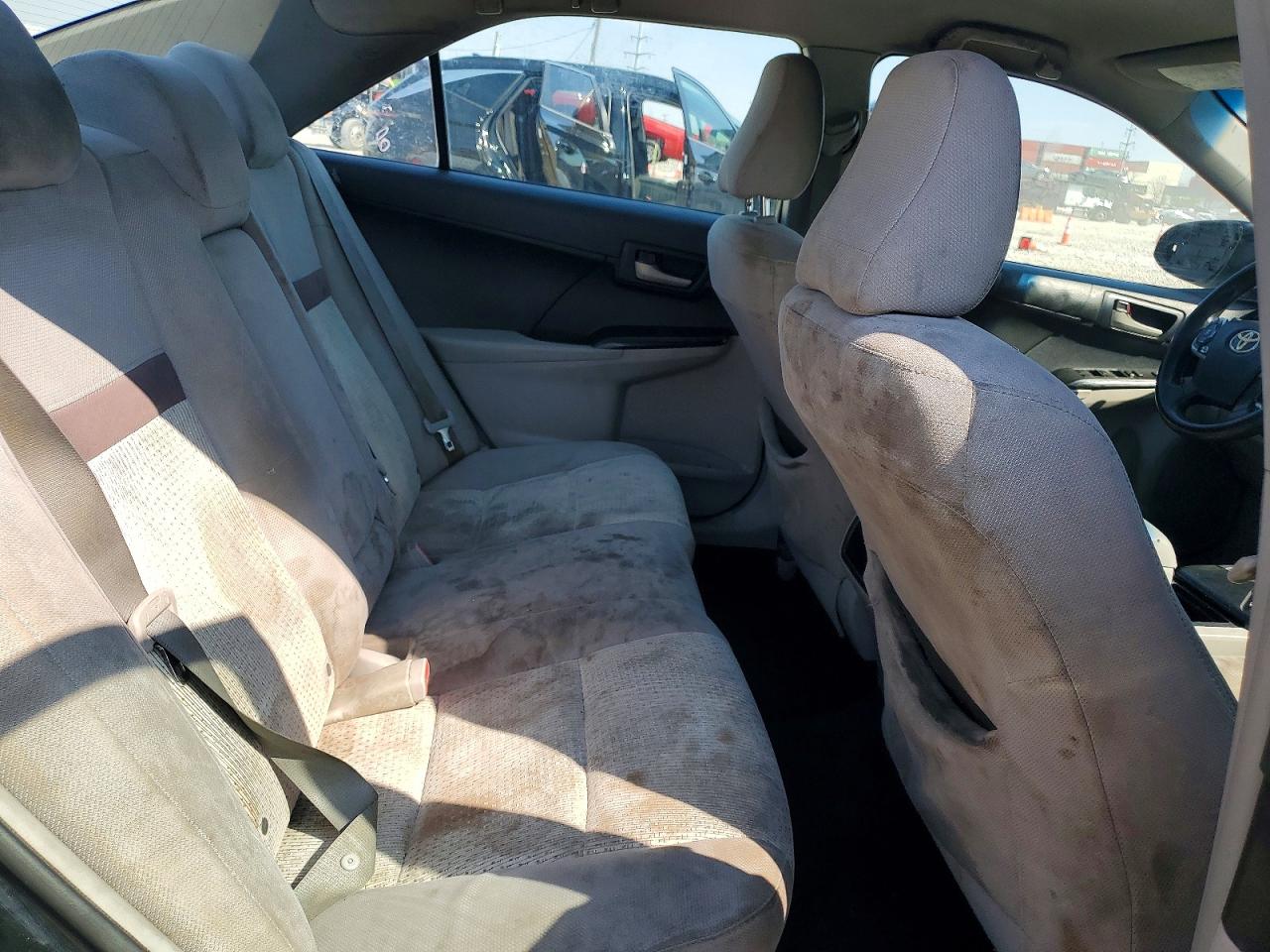 2013 TOYOTA CAMRY LE photo 19