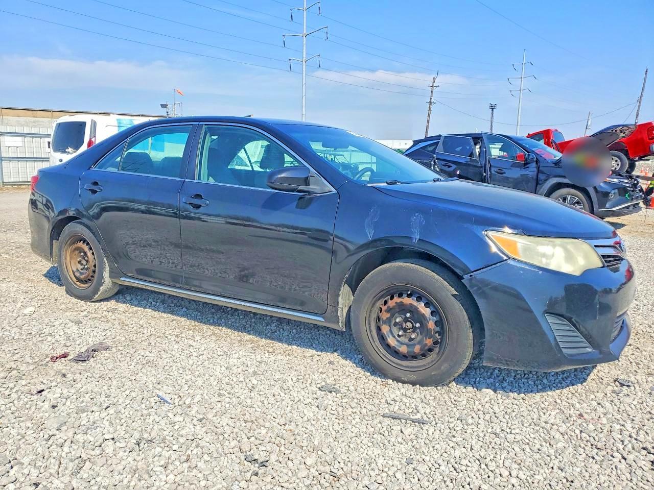 2013 TOYOTA CAMRY LE photo 7