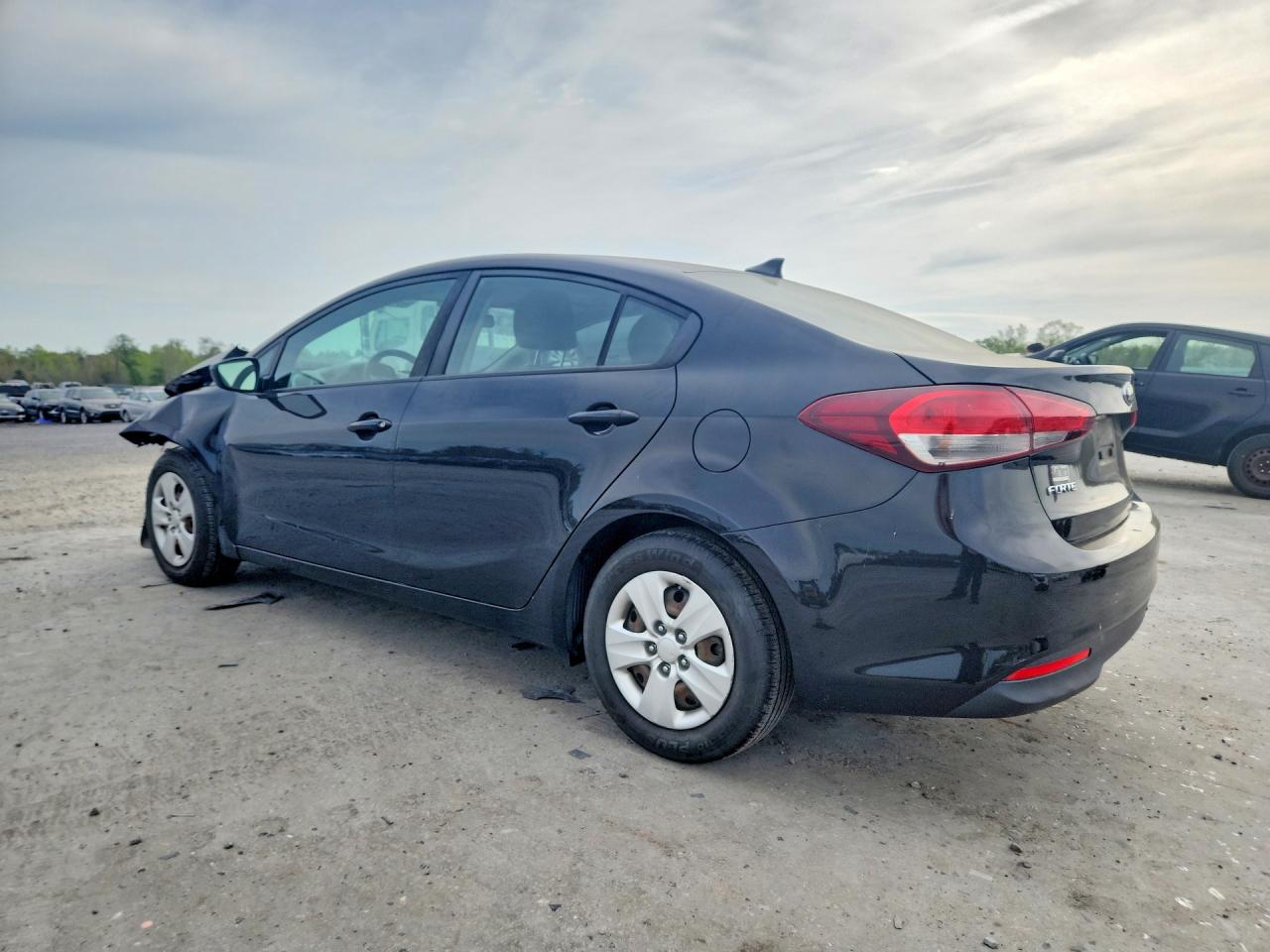2018 KIA FORTE LX photo 3