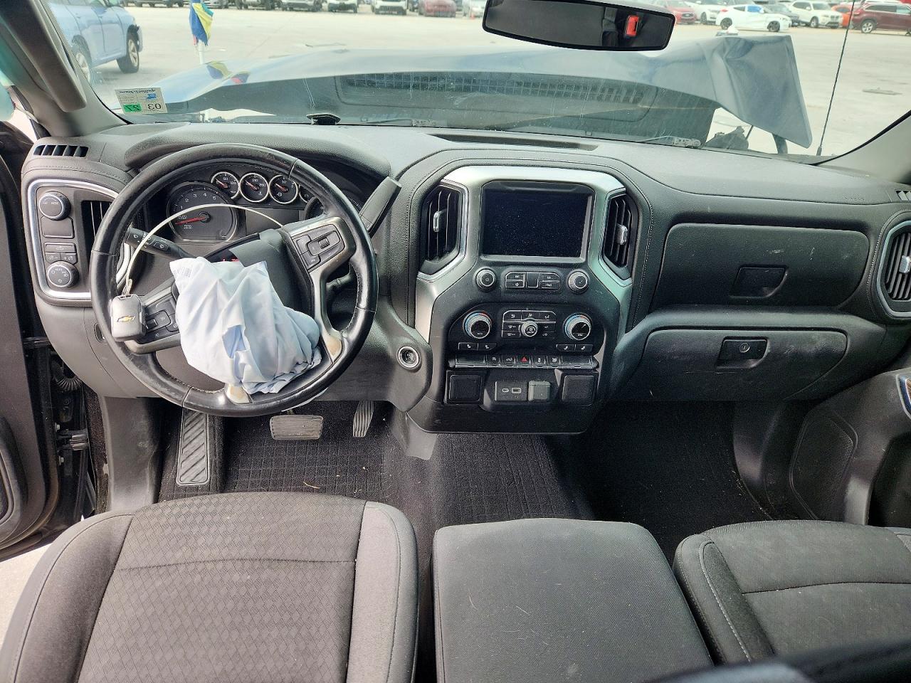 2020 CHEVROLET SILVERADO C1500 LT photo 8