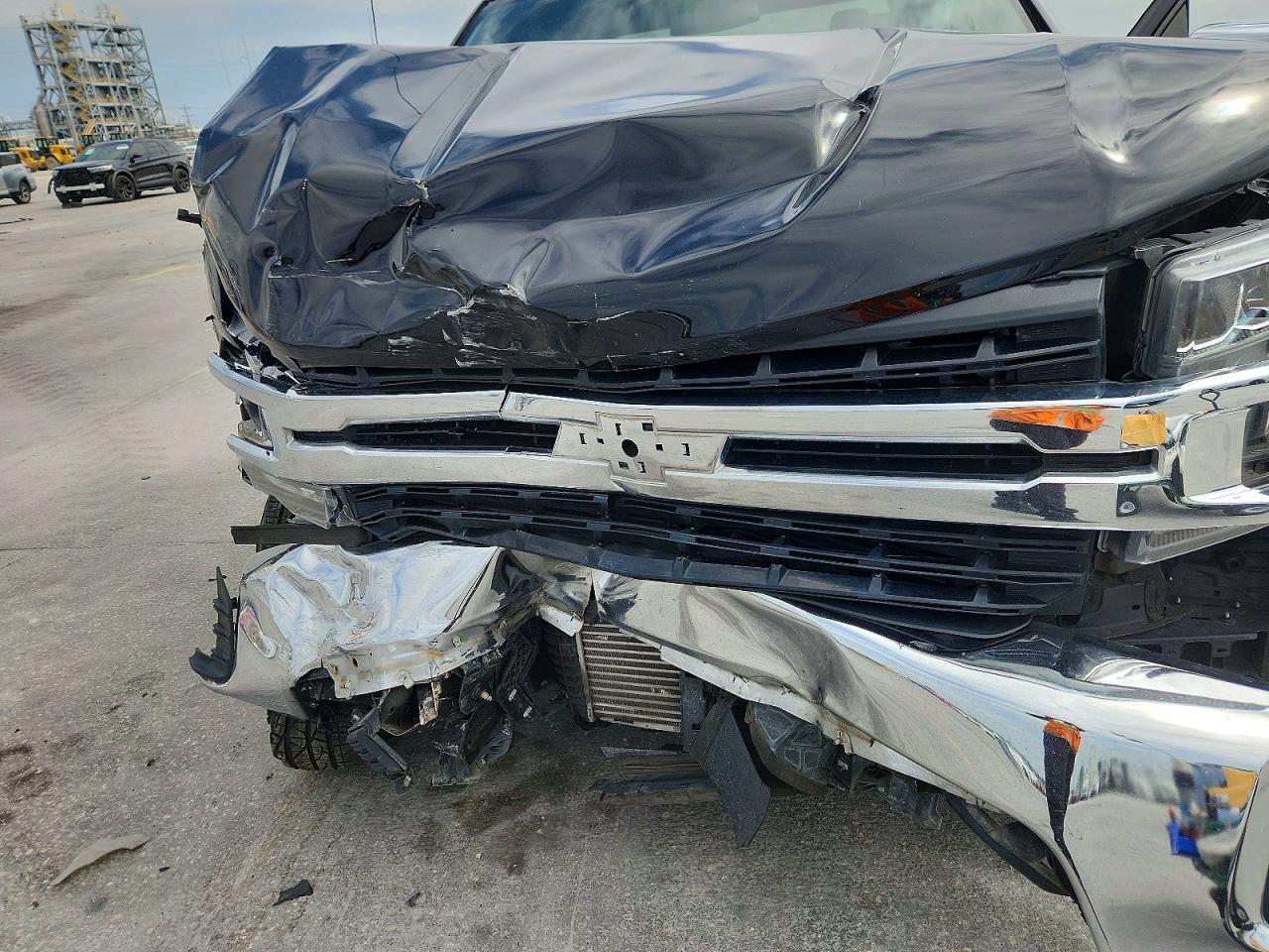 2020 CHEVROLET SILVERADO C1500 LT photo 11