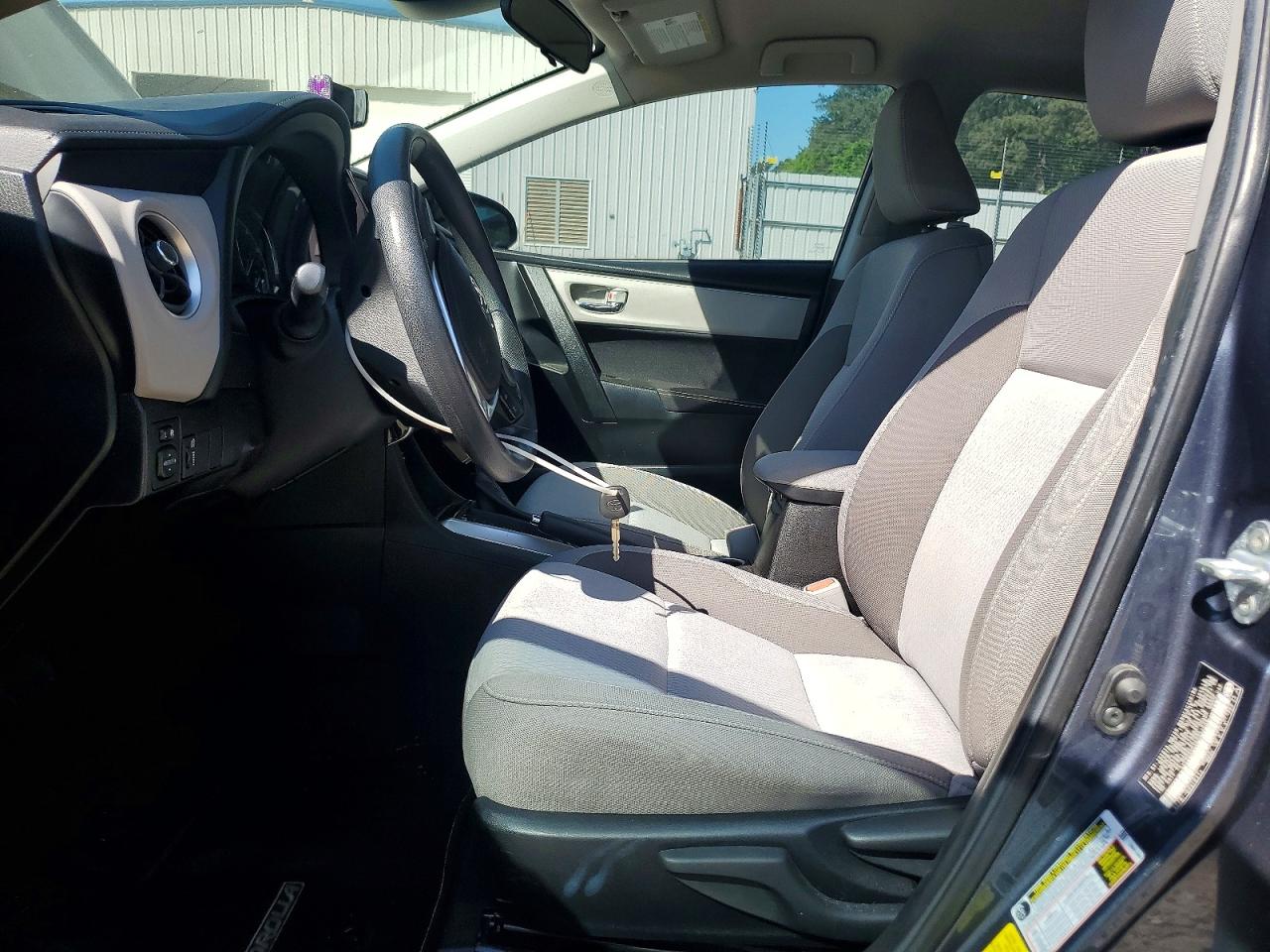 2019 TOYOTA COROLLA LE photo 13