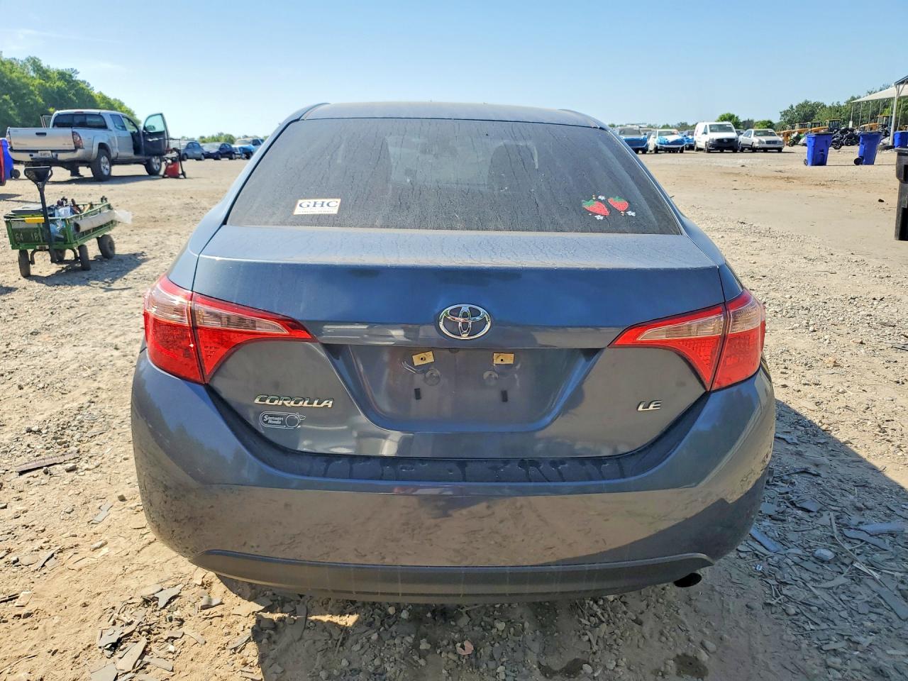 2019 TOYOTA COROLLA LE photo 11