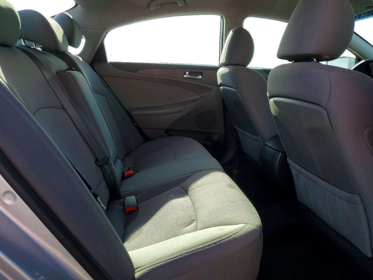 2013 HYUNDAI SONATA GLS photo 19