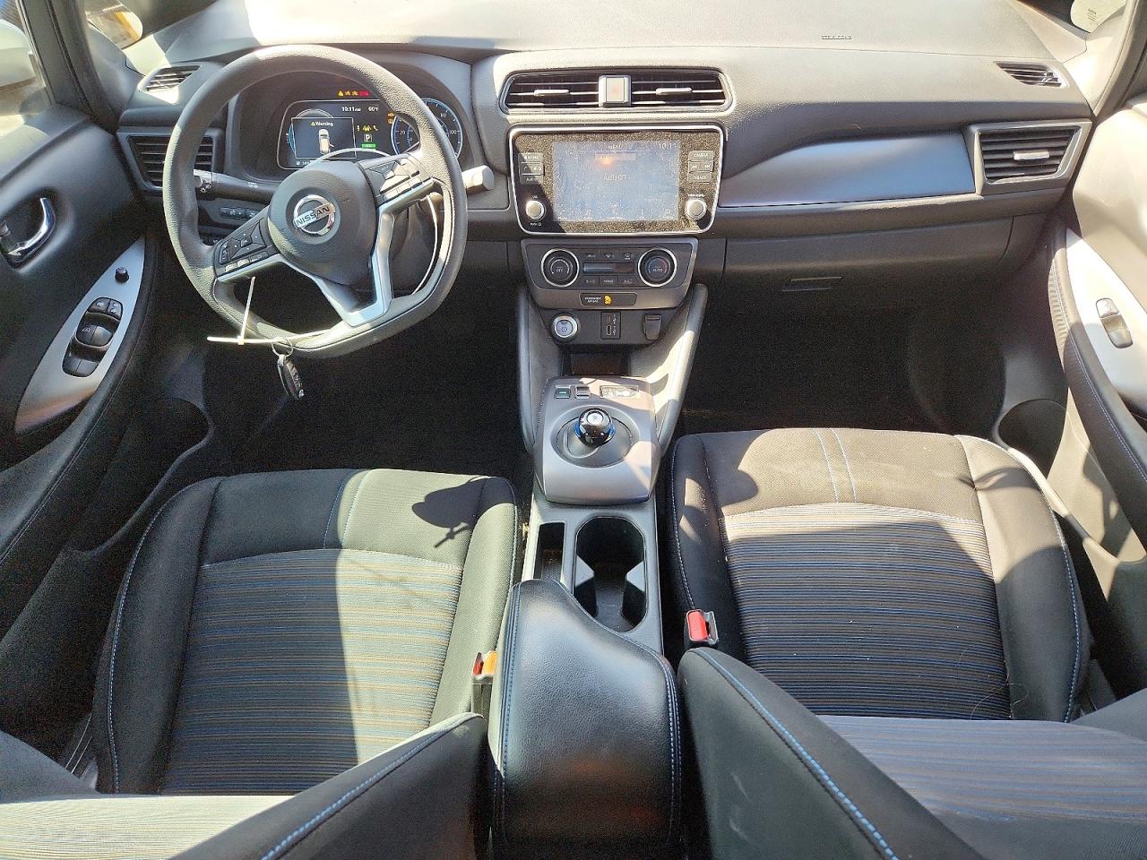 2021 NISSAN LEAF S photo 15