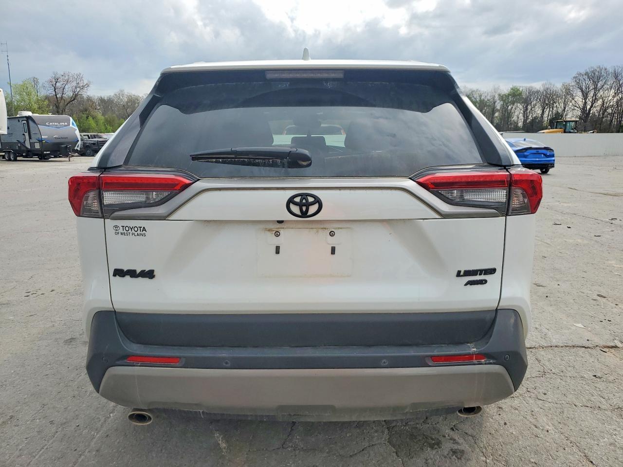 2025 TOYOTA RAV4 LIMITED photo 16