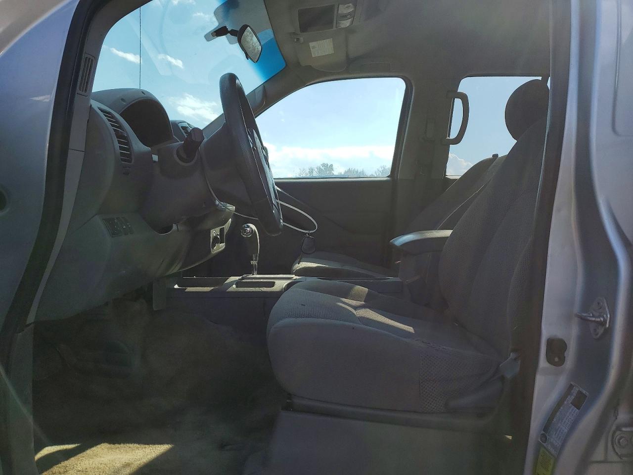 2018 NISSAN FRONTIER SV photo 13