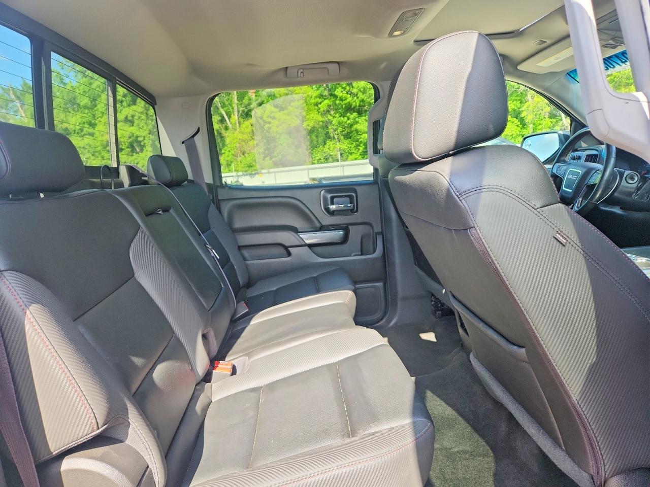 2017 GMC SIERRA K1500 SLT photo 10