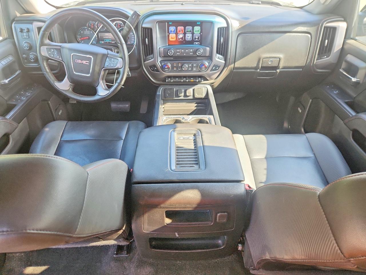 2017 GMC SIERRA K1500 SLT photo 8