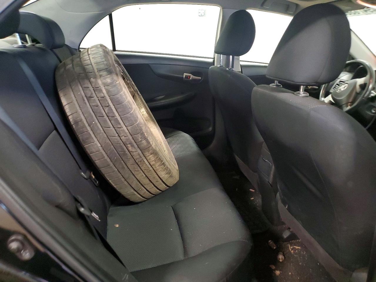 2009 TOYOTA COROLLA S photo 19