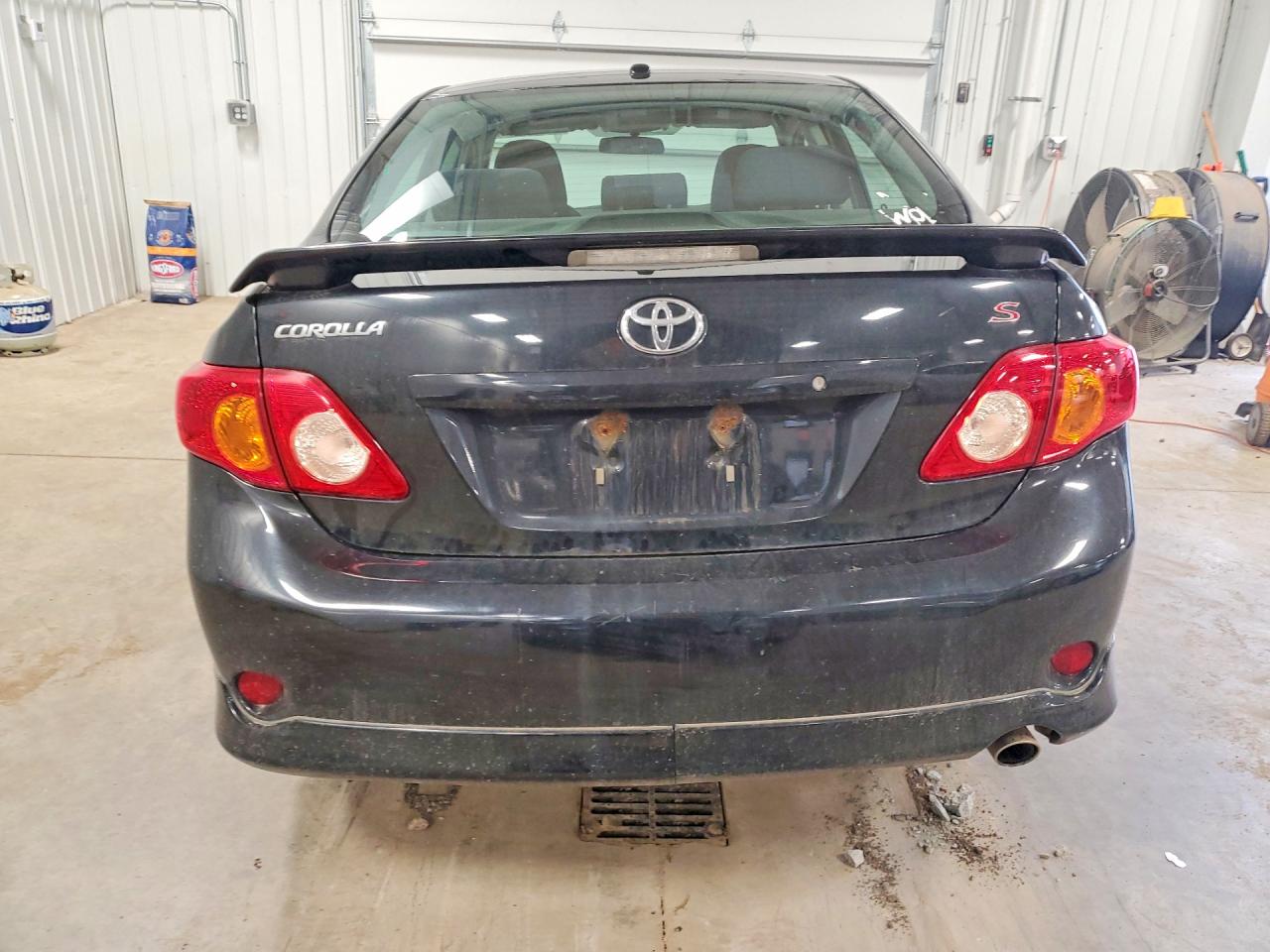 2009 TOYOTA COROLLA S photo 11