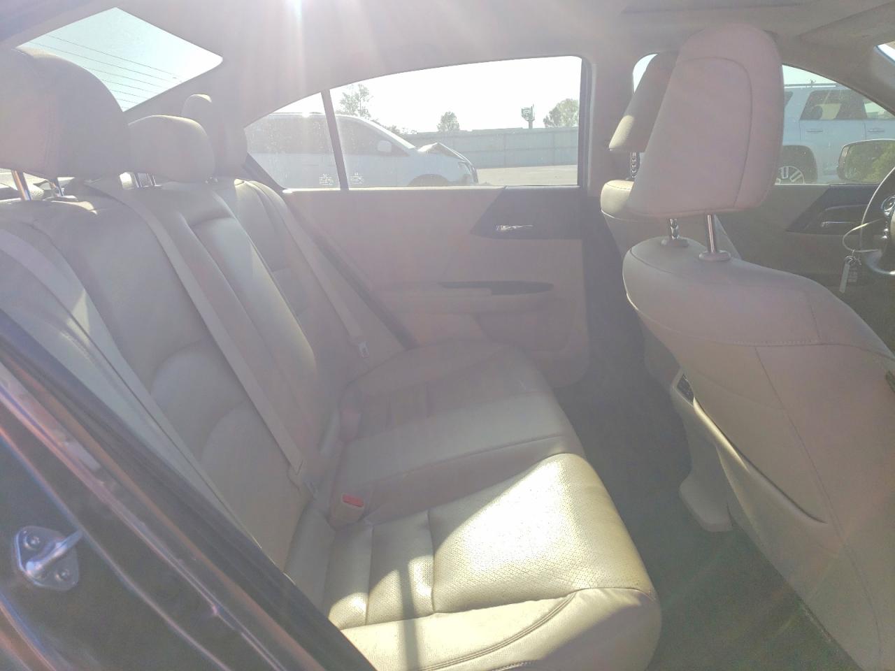 2017 HONDA ACCORD TOURING HYBRID photo 19