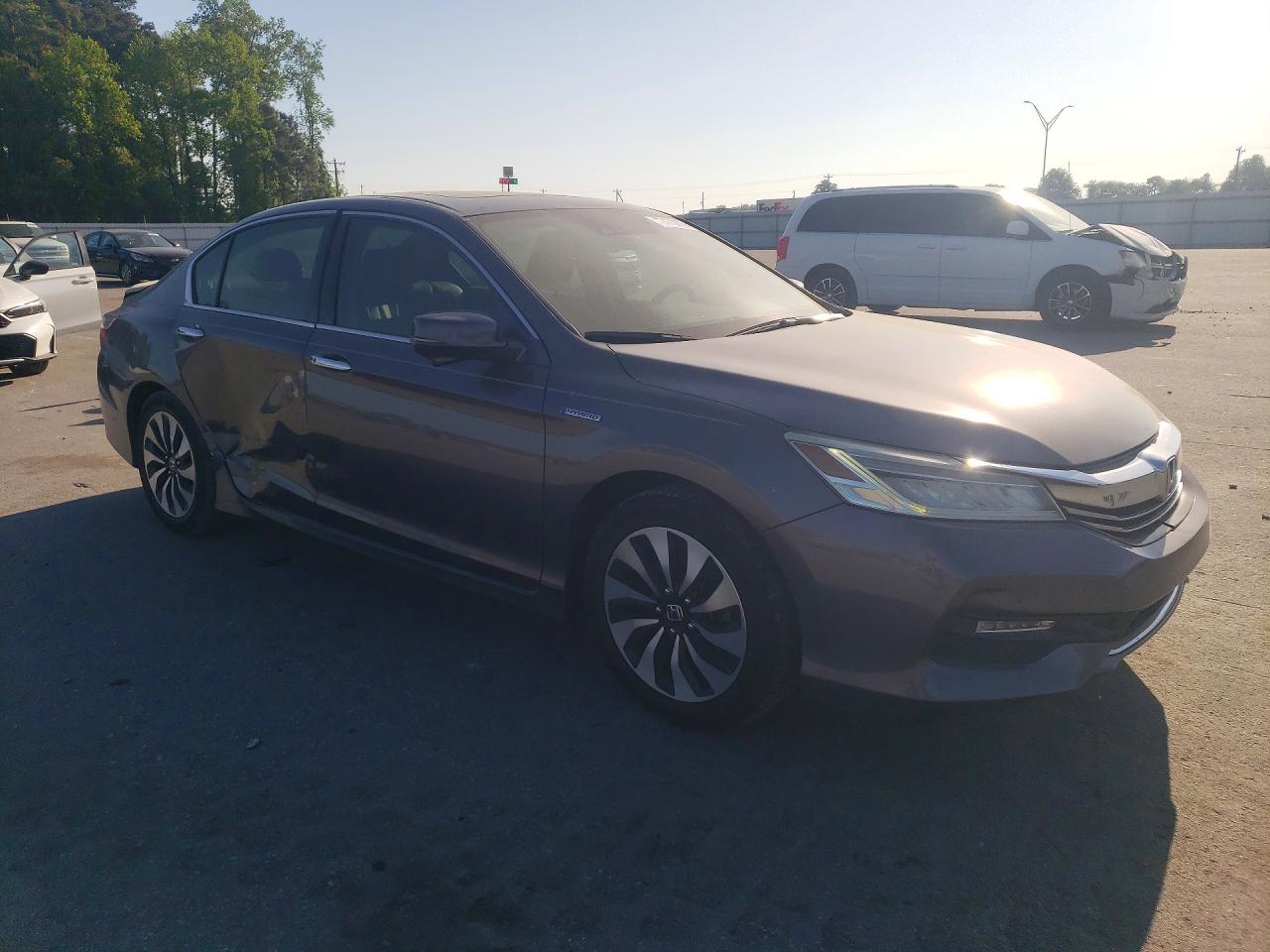 2017 HONDA ACCORD TOURING HYBRID photo 7