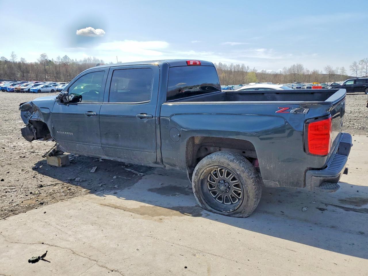 2018 CHEVROLET SILVERADO K1500 LT photo 4