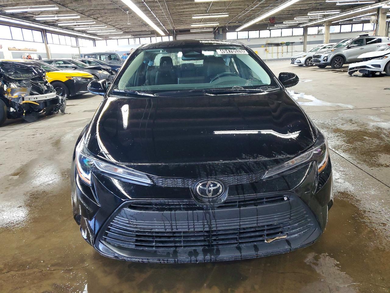 2025 TOYOTA COROLLA LE photo 5