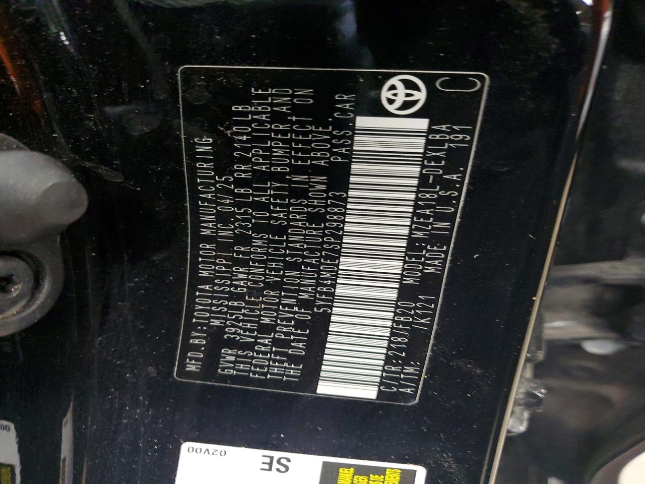 2025 TOYOTA COROLLA LE photo 13