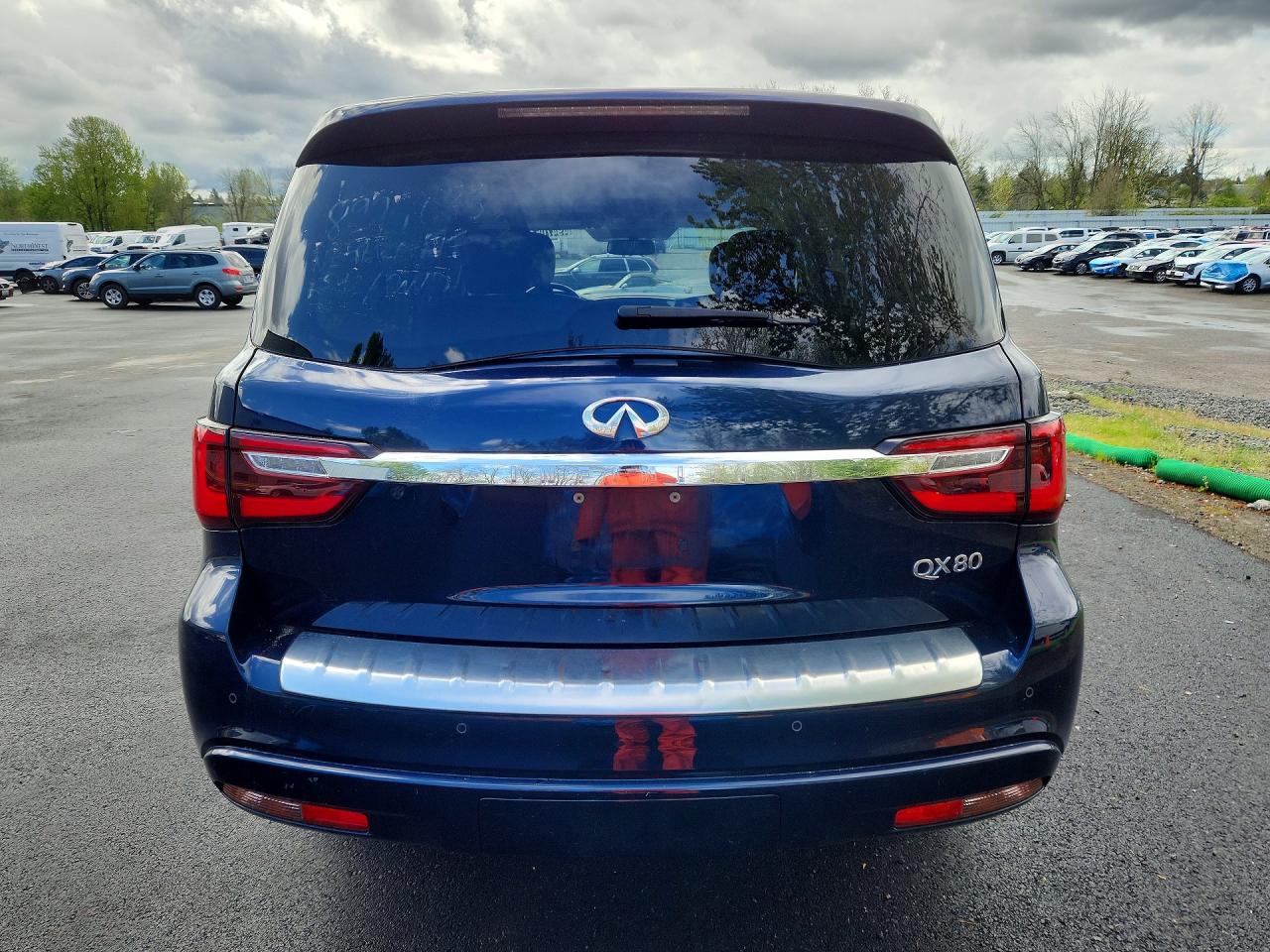 2018 INFINITI QX80 BASE photo 11
