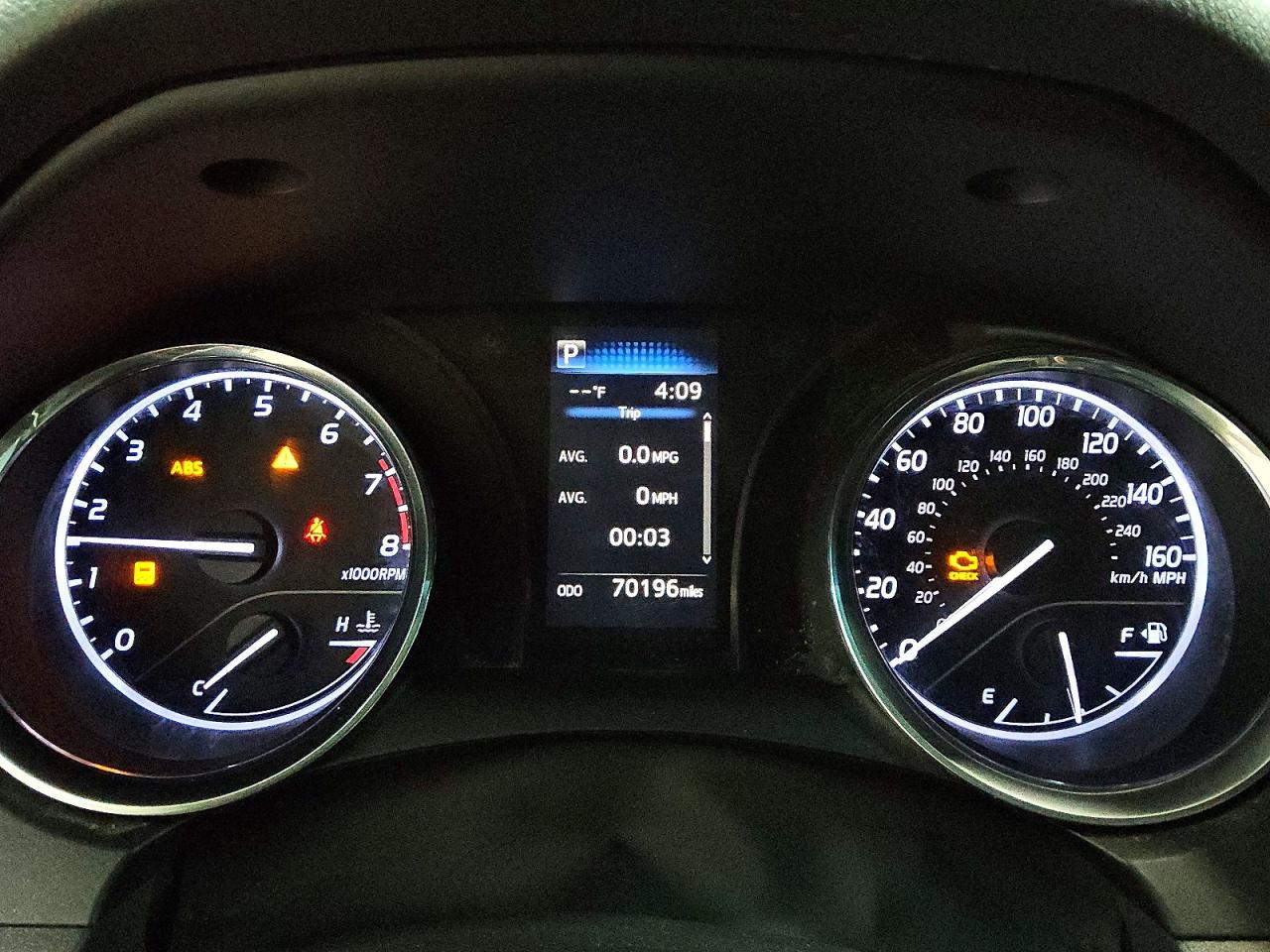 2019 TOYOTA CAMRY SE photo 25
