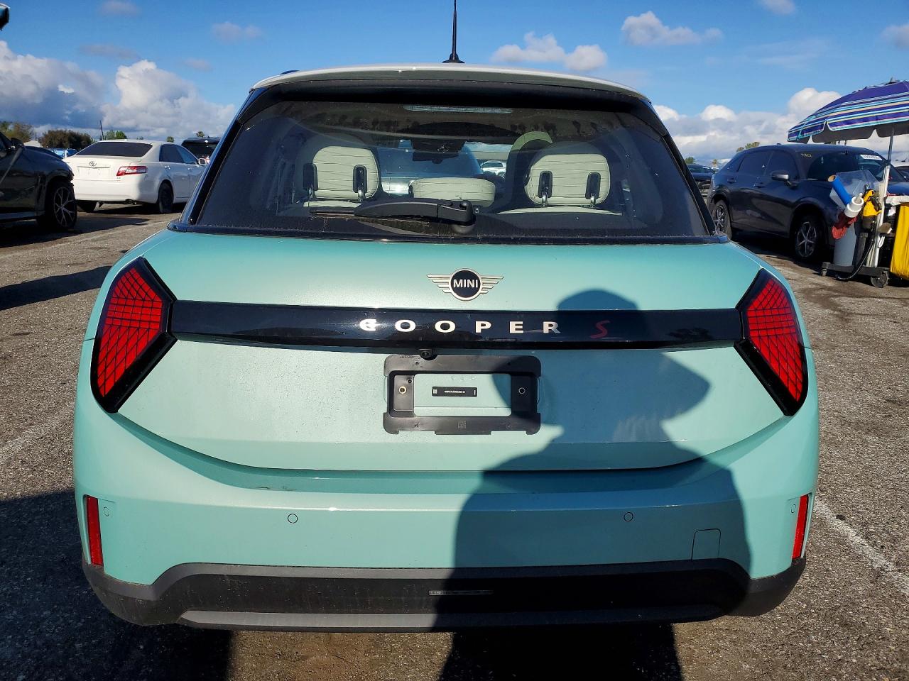2025 MINI COOPER S photo 16