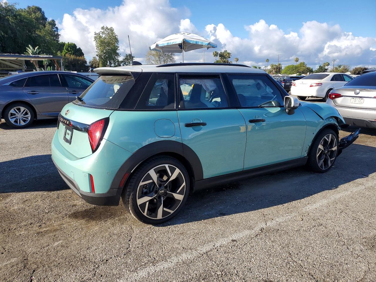 2025 MINI COOPER S photo 7